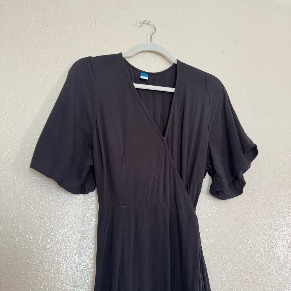 Old Navy Waist Defined Flutter Sleeve Midi Wrap D… - image 5